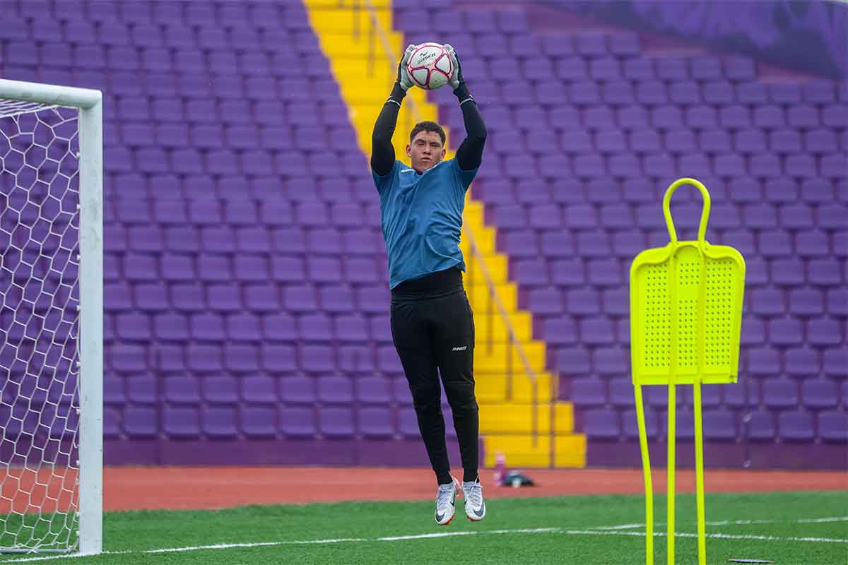Jair Dickey continúa con el Monstruo Morado